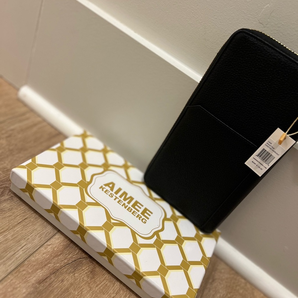 Aimee Kestenberg Cheetah Haircalf Wallet - Picture 5 of 5